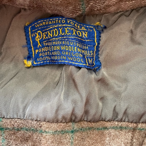Vintage Pendleton Flannel - Picture 2 of 3
